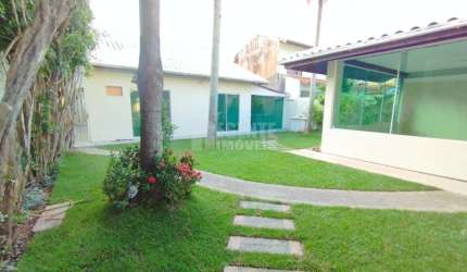 Casa com 4 quartos no Bairro Santa Monica - Florianópolis