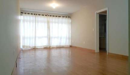 Amplo apartamento com vista mar na Beira Mar em Florianópolis.