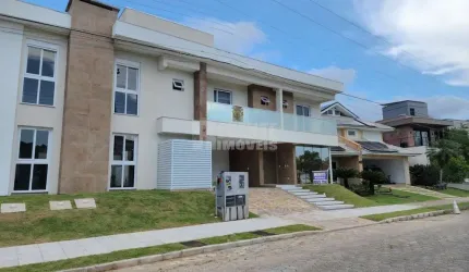 Casa em condomínio fechado à venda no bairro Cacupé Florianópolis SC