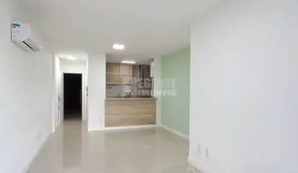 Belo Apartamento em excelente estado/super bem localizado