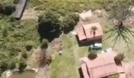 Fazenda Disponi?vel pra Venda no Munici?pio de Luziania. Goia?s.  32 alqueires.  Valor 6.000.000.00 Casa sede Casa de caseiro  Toda cercada com estacas de arroeira e no arame liso. Com 11 divisa?o de 