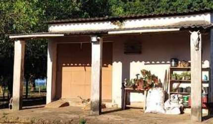 EXCELENTE SÍTIO A VENDA EM ITAPETININGA-SP ??   Área Total: 5 Alqueires   Pastagem: 4 Alqueires  Solo: Misto   Topografia: Semi Plana e Levemente Ondulada   Hidrografia: Mina D'água, Córrego e Tanques