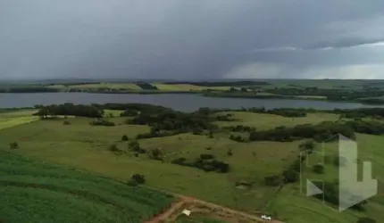 Imperdível: Sítio à venda em Arealva-SP, Zona Rural, 2 quartos, 2 salas, 1 banheiro, 2 vagas, 338.800m² por R$338.800,00