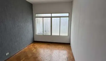 Casa Comercial à Venda ou Locação em Jacareí-SP, Parque Brasil: 3 Quartos, 2 Salas, 2 Banheiros, 3 Vagas, 140m²!