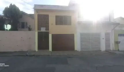 Imperdível: Casa com 2 quartos, 2 banheiros e 2 vagas na Vila Formosa, Jacareí-SP!