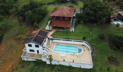 Oportunidade imperdível: Sitio de luxo com 4 quartos, 3 suites e mais de 175.450m² de área em Tatuí-SP!