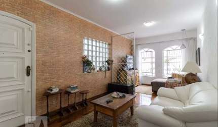 Imperdível! Casa à venda em São Paulo-SP, Bosque da Saúde: 3 quartos, 3 suítes, 3 salas, 5 banheiros, 2 vagas, 140m².
