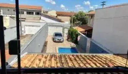 Imperdível: Casa à venda em Sumaré-SP, Jardim Macarenko! 3 quartos, 1 suíte, 2 salas, 2 banheiros, 2 vagas, 137m². Venha conferir!