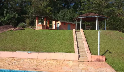Sítio em Campinas 26 mil metros a 1700 metros do asfalto Pode ser dividido em chácara Entre Jaguariúna e Campinas