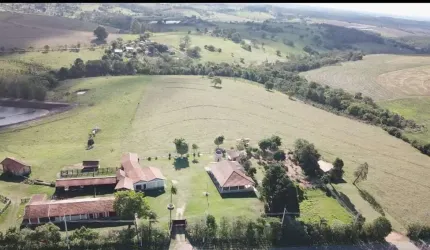 Sitio 39 Alqueires - Dupla Aptidão: Agricultura e Pecuária Área em Plantio 20 Alqueires  - Bom Aproveitamento em torno de 85%   - Terra Mista a Vermel