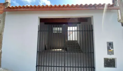 Casa 97,56m2 2 quartos sendo um suíte; ?? sala e cozinha; ?? lavanderia coberta; ?? iluminação painel de led; ?? gabinete na pia e no banheiro;