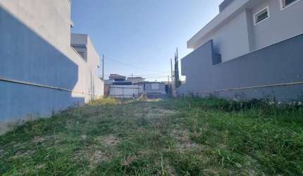 Terreno 250m2 Plano 10X25, Infraestrutura Completa, perfeito para construir a casa dos seus sonhos ou até mesmo para investir e obter um retorno finan