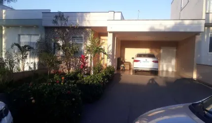 Casa a Venda no residencial Park - Sumaré -sp . com 146 m2 área construída sendo com sala 02 ambientes, 03 quartos uma suíte 03 banheiros ,solarium , área externa com  churrasqueira coberta ideal para