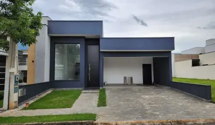 Casa Térrea 3 Suítes, Sala, Cozinha, Lavabo, Área de Serviço Coberta, Moveis Planejados, 4 Vagas 2 Cobertas e 2 Descobertas, Área Gourmet