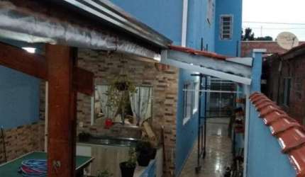 Casa Sobrado 120m2, 2 Dormitórios, Cozinha Planejada, Garagem Fechada Coberta, Porão com 30m2, Área Gourmet com Churrasqueira, Ótima Localização