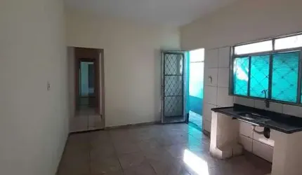 Casa 100m2, 3 Dormitórios, 2 Banheiros, Cozinha, Garagem, Ótima Localização, Terreno 250m2, Cômodos Amplos