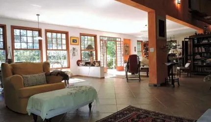 Casa Duplex 415,60m2, 3 Suítes Sendo Uma Master, Lareira, Lazer Completo, Escritório, Moveis Planejados, 4 Vagas, Ótima Localização