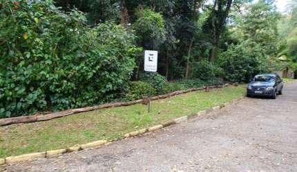Terreno 1200m2, Condomínio Fechado, Ótima Localização