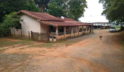 Chácara 4,85 Alqueires, Rica em Água, Planta 3,5 Alqueires, Topografia Plana, Terra Vermelha e Mista, 4 Estufas, Casa Sede, Barracão,Ótima Localização