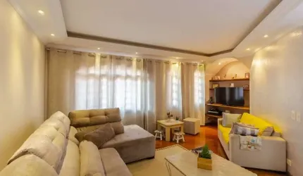Triplex 276m2, 3 Dormitórios, 1 Suíte Master, 6 Vagas de Garagem, Depósito, Churrasqueira, Varanda
