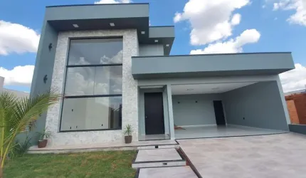 Casa 205m2 3 Dorms 1 Suíte,Sala Ampla Pé Direito Duplo,Cozinha Ilha,Despensa,2 Vagas Cobertas,Piscina