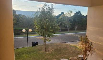 Casa de luxo em condomínio na Estância Árvore da Vida, Sumaré-SP: 4 quartos, 2 suítes, 2 banheiros, 4 vagas, 250m².