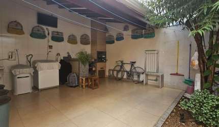 Imperdível casa à venda em Nova Odessa-SP, Jardim Santa Rosa: 2 quartos, 1 suíte, 2 salas, 2 banheiros, 2 vagas de garagem, 144,85m²!