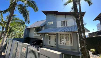 Casa para Venda em Joinville, Costa e Silva, 4 dormitórios, 1 suíte, 3 banheiros, 2 vagas