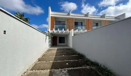 Sobrado para Venda em Joinville, Boa Vista, 3 dormitórios, 1 suíte, 2 banheiros, 2 vagas