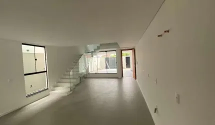 Sobrado para Venda em Joinville, Floresta, 3 dormitórios, 3 suítes, 4 banheiros, 2 vagas