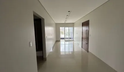 Apartamento Alto Padrão no Residencial Sierra Azul – 3 Quartos, Elevador e Varanda