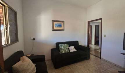 Casa à Venda no Bairro Nova Floresta – Patos de Minas | Esquina, 2 Quartos, Permuta