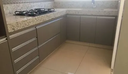 Apartamento à Venda no Bairro Rosário em Patos de Minas – 70,80 m², Suíte com Ar e Armários Planejados