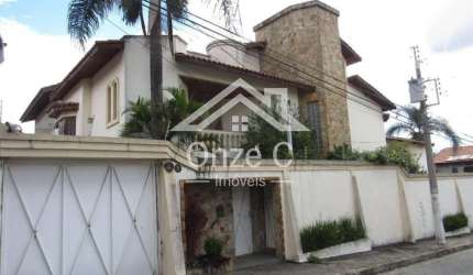 Casa de 360m² na Vila Rosália, Guarulhos/SP.
