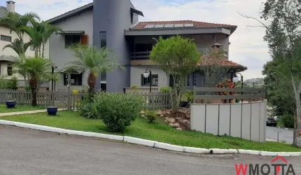 Imperdível casa à venda em Arujá-SP, no Condomínio Arujá 5: 3 quartos, 3 suítes, 3 salas, 5 banheiros, 5 vagas, 355m²