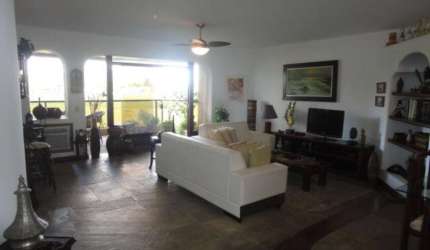 Apartamento 4 dorms (1 suíte) Edifício Porto Torres Praia Enseada - Guarujá