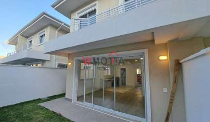 Casa em Condomínio à Venda em Cézar de Souza, Mogi das Cruzes-SP: 3 Quartos, 1 Suíte, 2 Vagas - 117m².