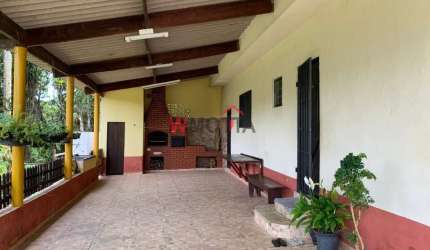 Chácara à venda em localização privilegiada de Mogi das cruzes - Taiaçupeba  - 2 quartos, 1 suíte, 2 salas, 2 banheiros