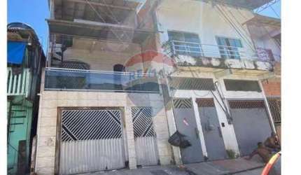 Linda casa com 3 pavimentos, com 200m² - Jurunas