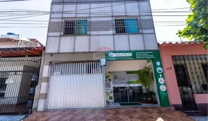 Casa 3 pavimentos no umarizal