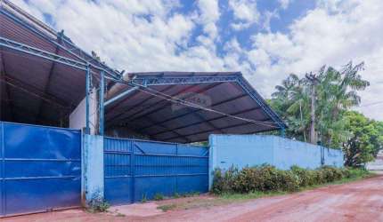 Excelente galpão na Estrada da Maracacuera, 5716m²