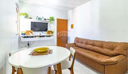 APARTAMENTO À VENDA COM 2/4 -COQUEIRO