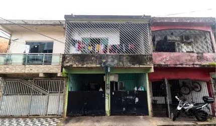 Casa Ampla com 2 Pavimentos e Churrasqueira – Oportunidade em Maracangalha