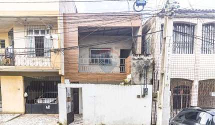 CASA COM 4 QUARTOS NA CONDOR - ACEITA FINANCIAMENTO