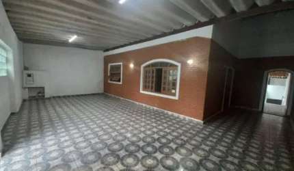 Excelente casa com Edicula no Bosque dos Eucaliptos