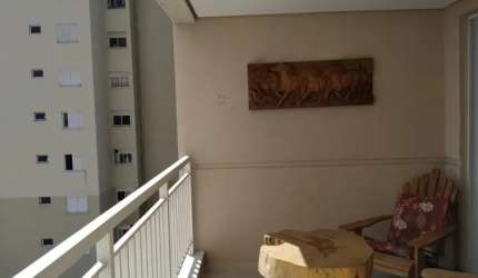 Excelente apartamento na regiao do Bosque dos Eucaliptos