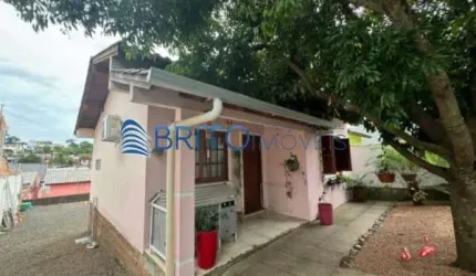 Casa em Auxiliadora-Gravataí