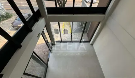 EXCELENTE SALA COMERCIAL DISPONIVEL PARA LOCAÇÃO NO CENTRO.