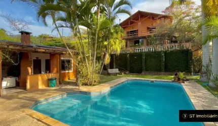 Chácara à venda em Piracaia/SP - Condomínio Fechado, por R$1.080.000!