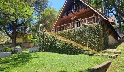 Lindo chalé a venda em Mairiporã em Bairro Tranquilo!
